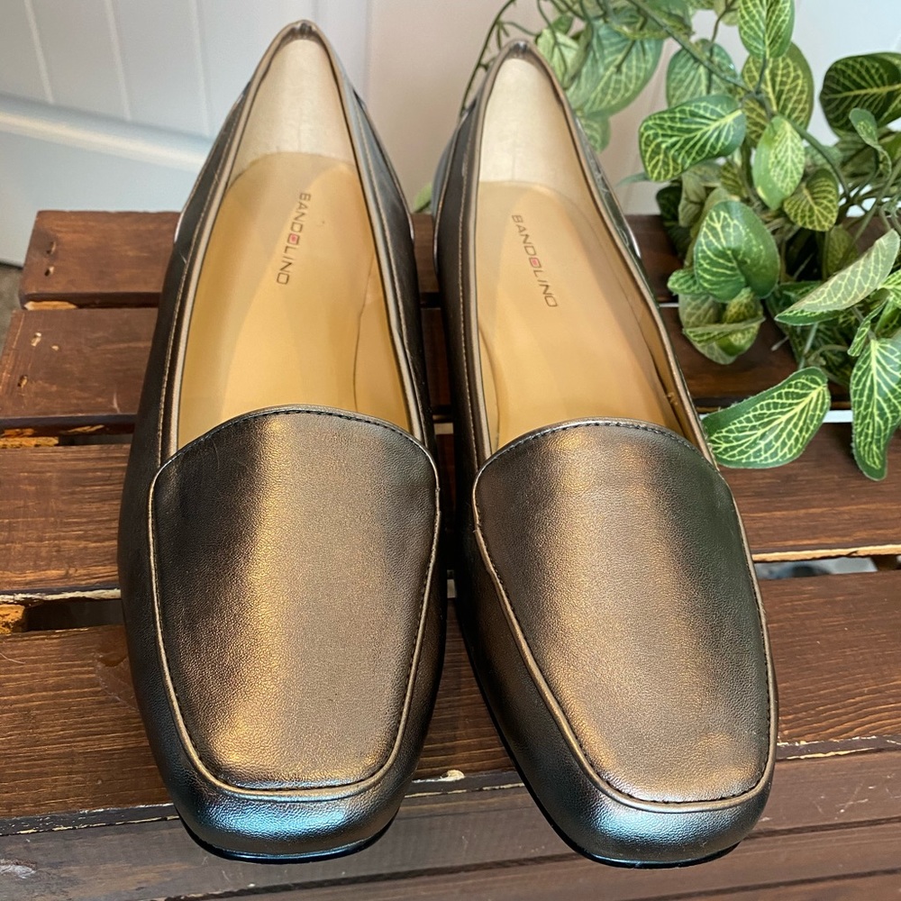 Silver Liberty Flexible Slip On Bandalino Loafer